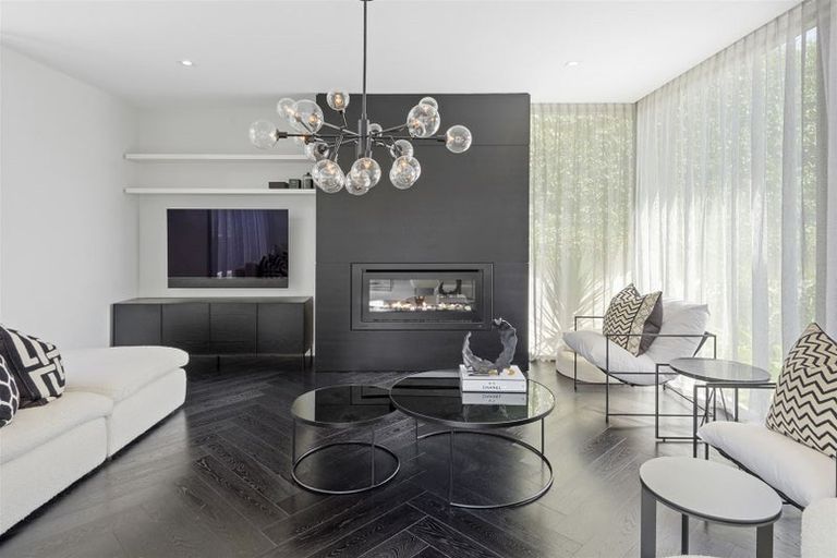 Photo of property in 140 Glandovey Road, Strowan, Christchurch, 8052