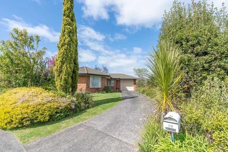 Photo of property in 28 Newfield Drive, Fairview Downs, Hamilton, 3214