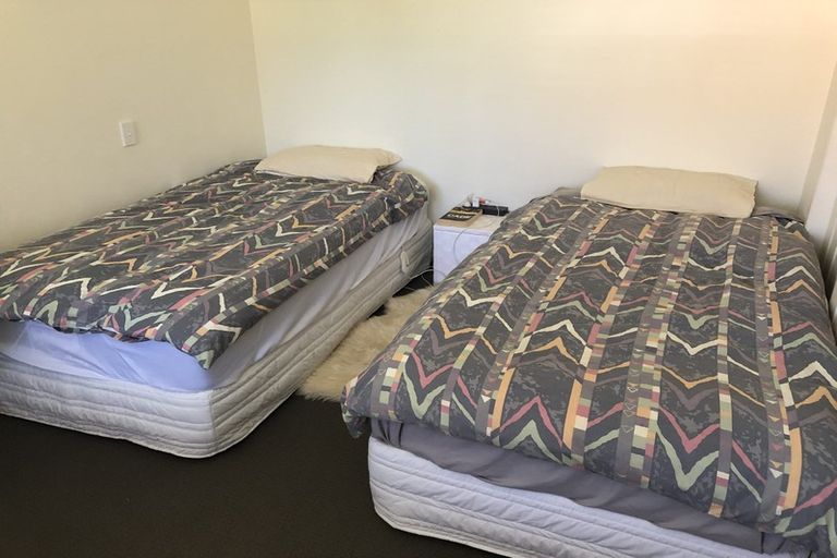 Photo of property in 35 Futuna Close, Karori, Wellington, 6012