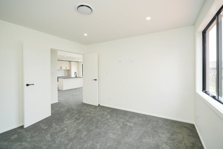 Photo of property in 97 Hoffman Court, Waikiwi, Invercargill, 9810