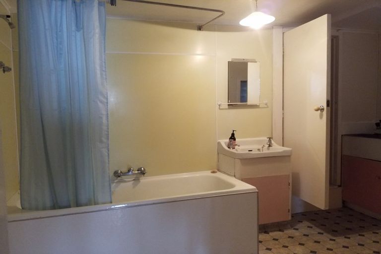 Photo of property in 185 The Terrace, Wellington Central, Wellington, 6011