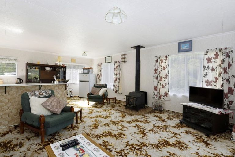 Photo of property in 30 Hope Drive, Okiwi Bay, 7193