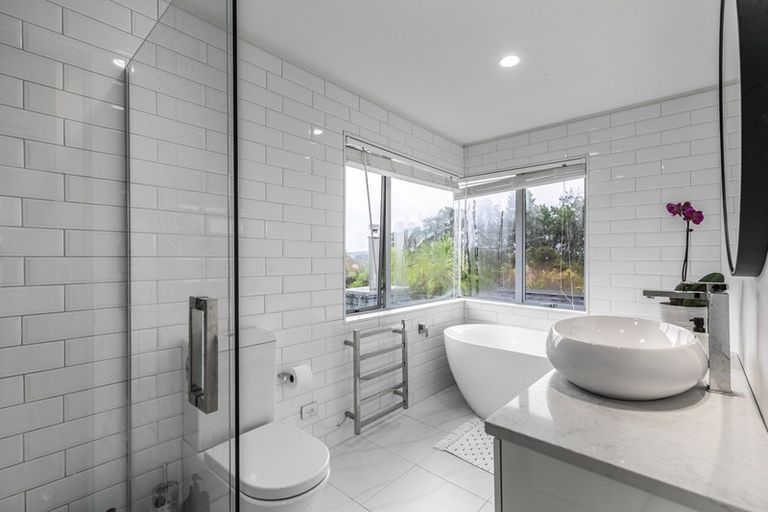 Photo of property in 68 Upper Harbour Drive, Greenhithe, Auckland, 0632