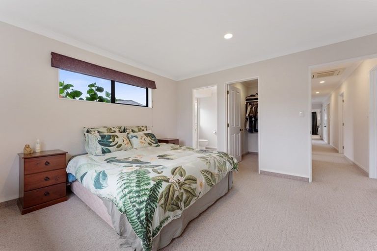 Photo of property in 8 Adam Lile Drive, Highlands Park, New Plymouth, 4312