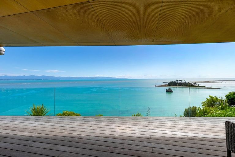 Photo of property in 36 The Cliffs, Britannia Heights, Nelson, 7010