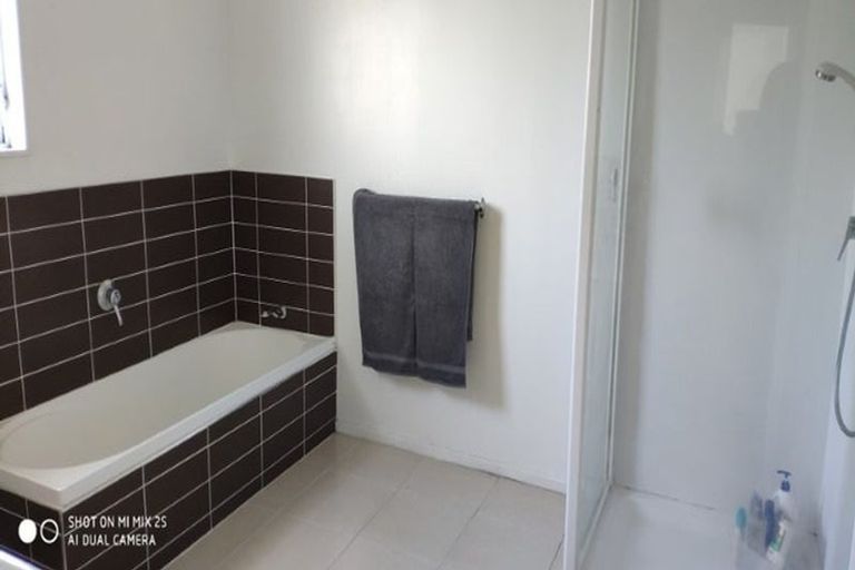 Photo of property in 23 Chedworth Drive, Glenfield, Auckland, 0629