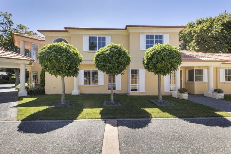 Photo of property in 1 Pastoral Lane, Hokowhitu, Palmerston North, 4410