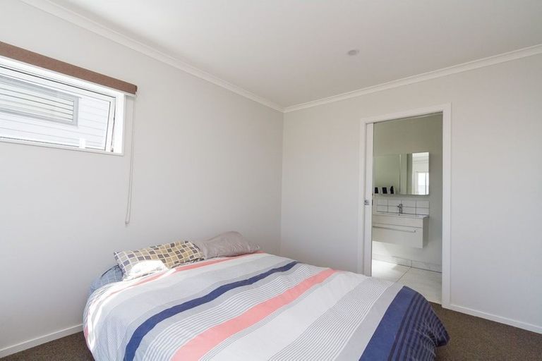 Photo of property in 7 Pacific View, Whitby, Porirua, 5024