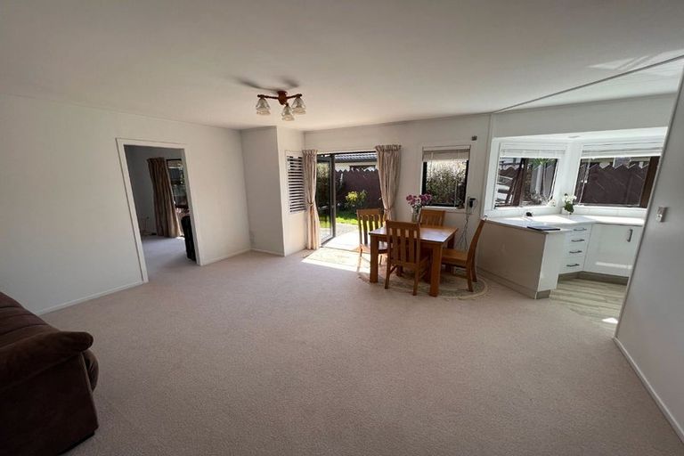Photo of property in 26 Settlers Grove, Orewa, 0931