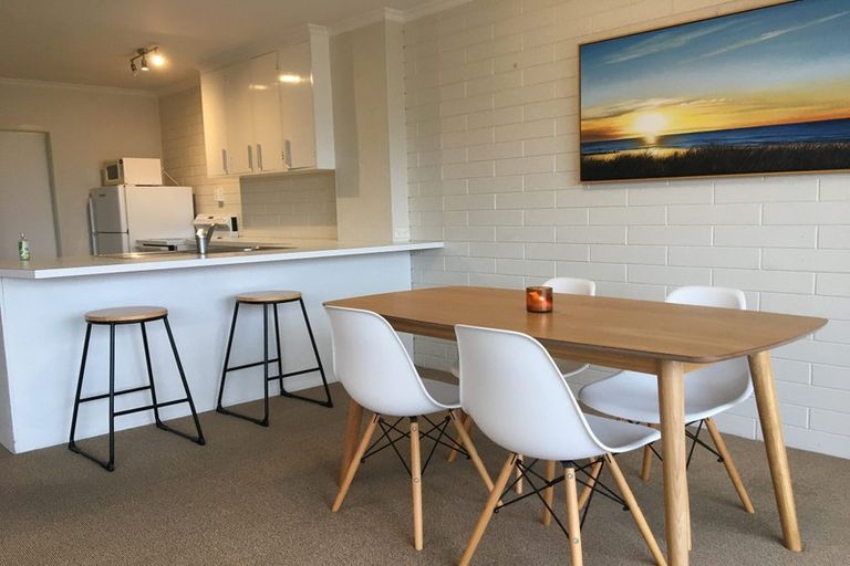 Photo of property in 3/23a Hamblyn Street, Strandon, New Plymouth, 4312