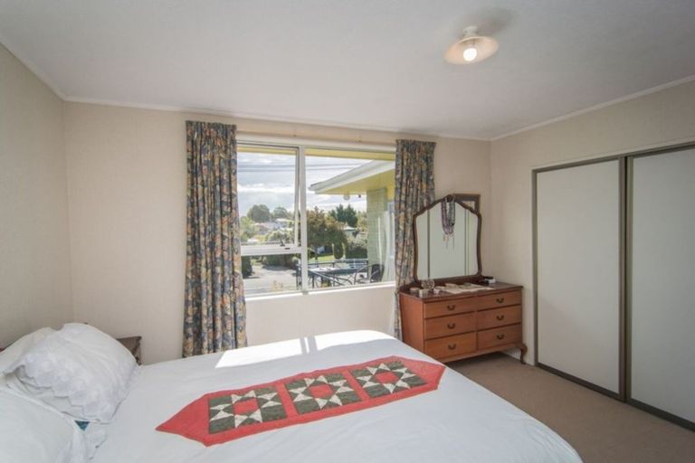 Photo of property in 27 Saint Leonards Road, Temuka, 7920