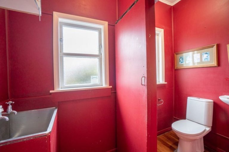 Photo of property in 26 Chelwood Street, Takaro, Palmerston North, 4412