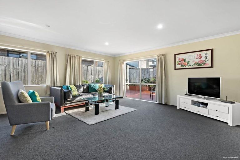 Photo of property in 11 Manning Rise, Flat Bush, Auckland, 2019