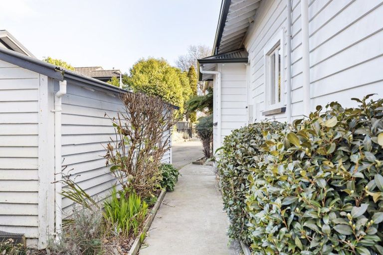 Photo of property in 239 Victoria Avenue, Hokowhitu, Palmerston North, 4410