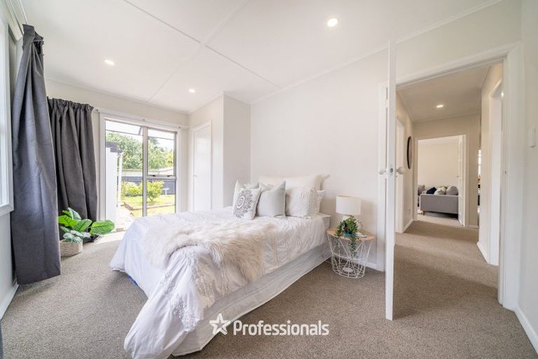 Photo of property in 17 Molesworth Street, Taita, Lower Hutt, 5011