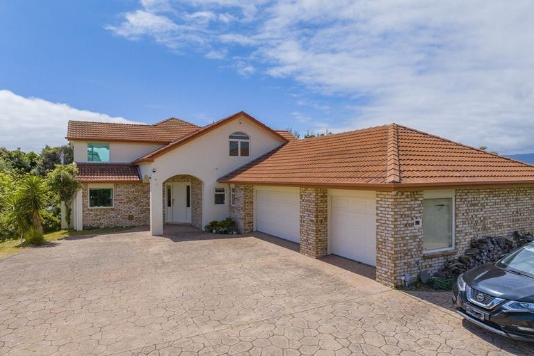 Photo of property in 15 Compass Court, Paraparaumu, 5032