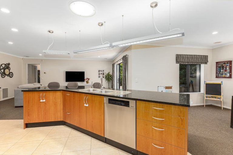 Photo of property in 60 Nelson Avenue, Aotea, Porirua, 5024