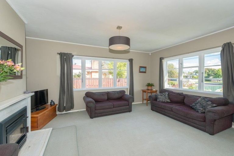 Photo of property in 99 Rimu Street, Maeroa, Hamilton, 3200