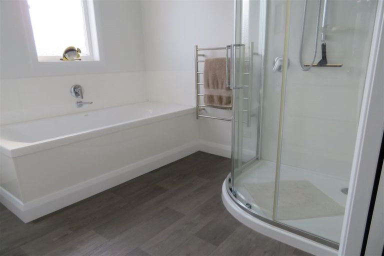 Photo of property in 807 Queen Sh25 Street, Thames, 3500