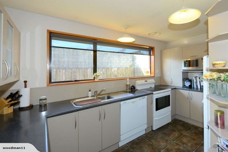 Photo of property in 2/302a Ilam Road, Burnside, Christchurch, 8053