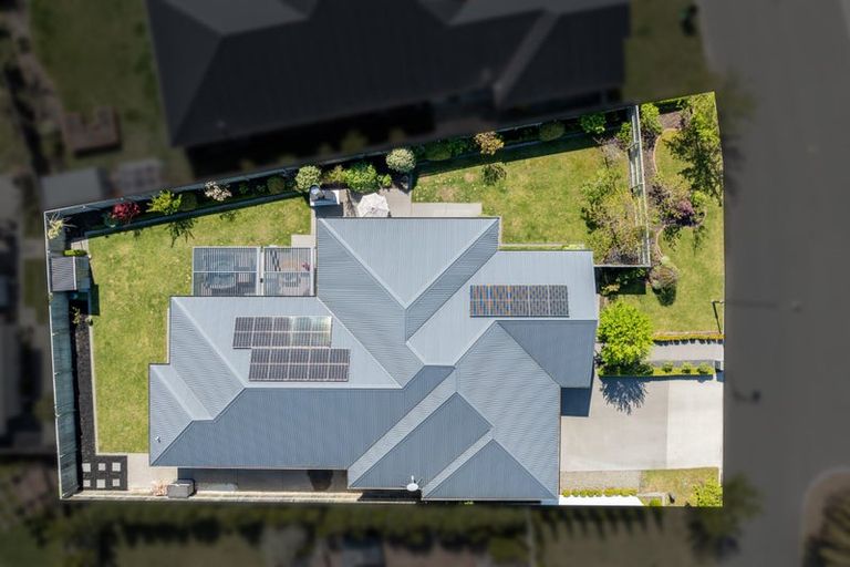 Photo of property in 14 Ballinger Place, Kaiapoi, 7630