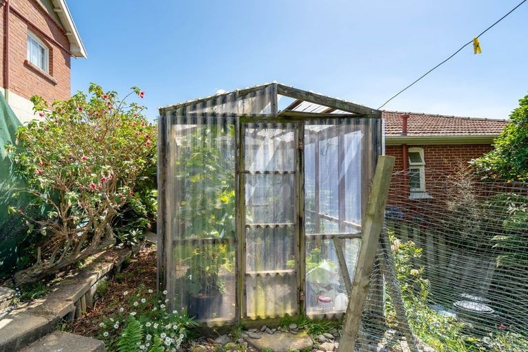 Photo of property in 63 Easther Crescent, Kew, Dunedin, 9012