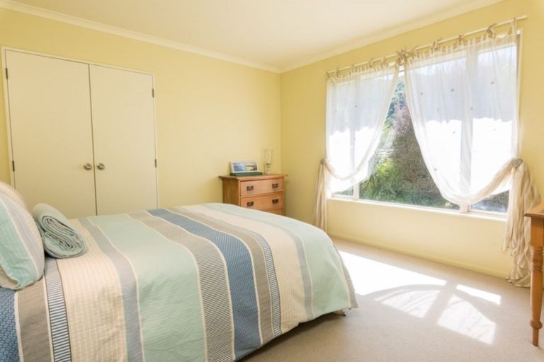 Photo of property in 13 Captains Close, Waikawa, Picton, 7220