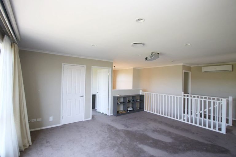 Photo of property in 43 Waverton Terrace, Churton Park, Wellington, 6037