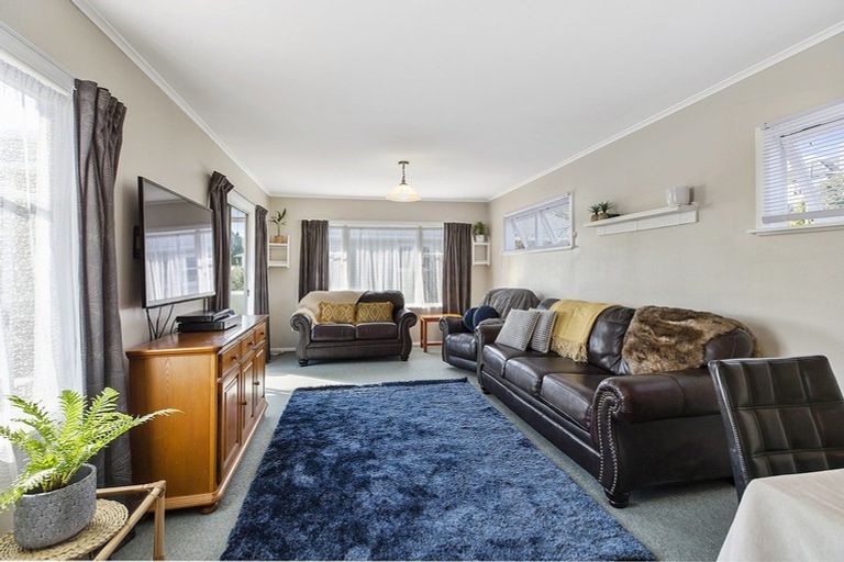 Photo of property in 97 Bell Street, Tawa, Wellington, 5028