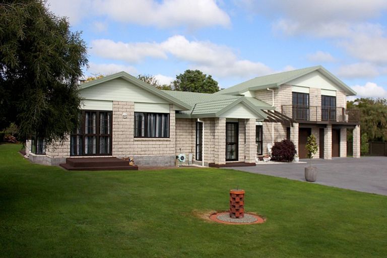 Photo of property in 544 Manutahi Road, Lepperton, New Plymouth, 4373