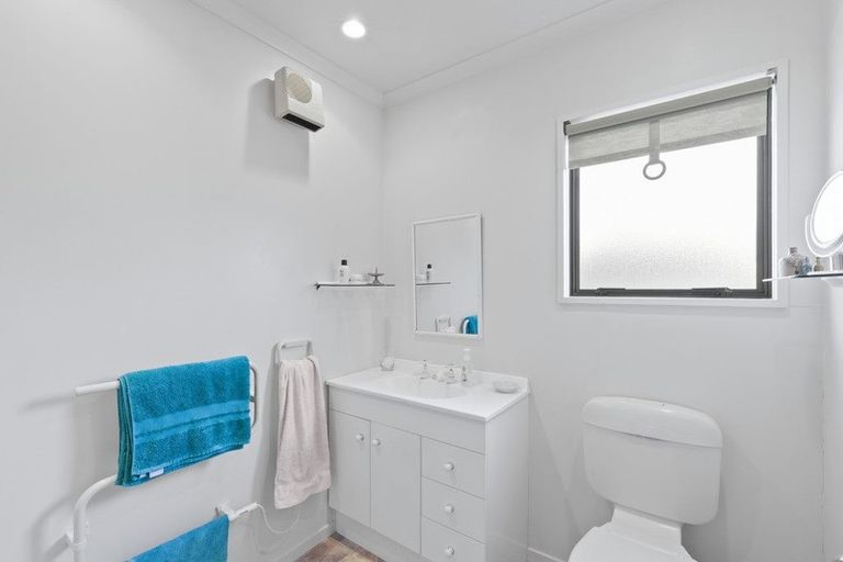 Photo of property in 2/94a Coronation Road, Hillcrest, Auckland, 0627