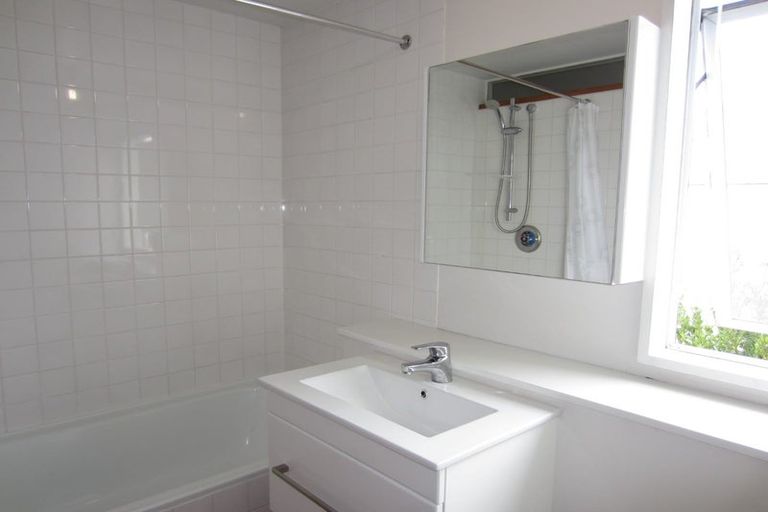 Photo of property in 2/511 Durham Street North, St Albans, Christchurch, 8014