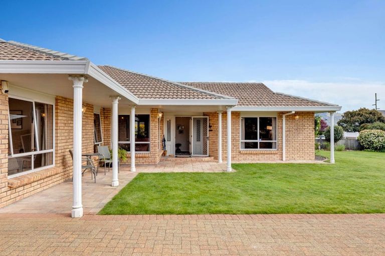 Photo of property in 33 Carter Drive, Pomare, Rotorua, 3015