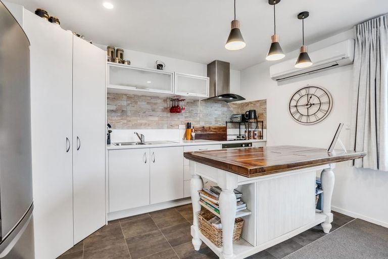 Photo of property in 11 Kamahi Crescent, Papamoa Beach, Papamoa, 3118