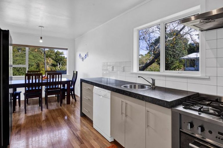 Photo of property in 3 Elizabeth Place, Ferndale, New Plymouth, 4310