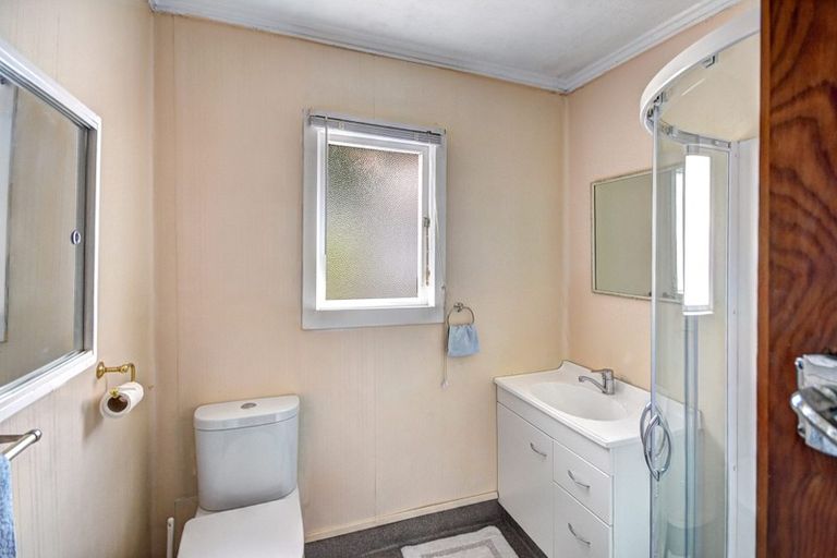 Photo of property in 44 Waldron Crescent, Green Island, Dunedin, 9018