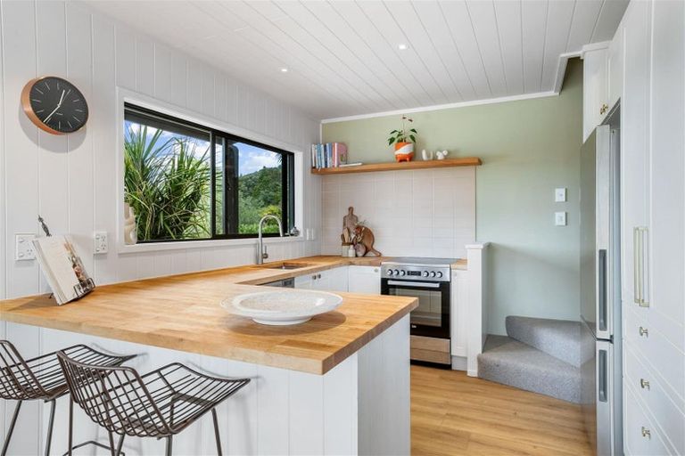 Photo of property in 111 Waireka Place, Whangamata, 3620