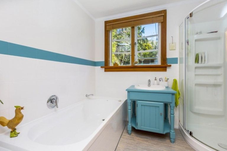 Photo of property in 38 Jocelyn Crescent, Pinehaven, Upper Hutt, 5019