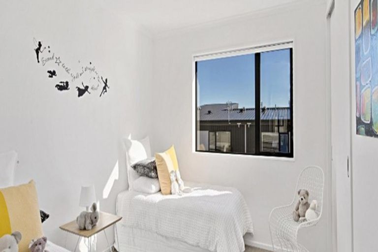 Photo of property in 1 Gallipoli Place, Flat Bush, Auckland, 2019