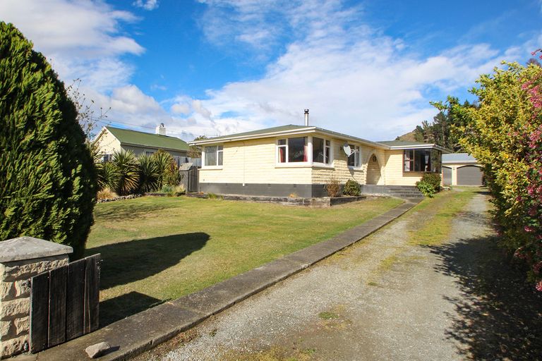 Photo of property in 13 Bowen Street, Kurow, 9435