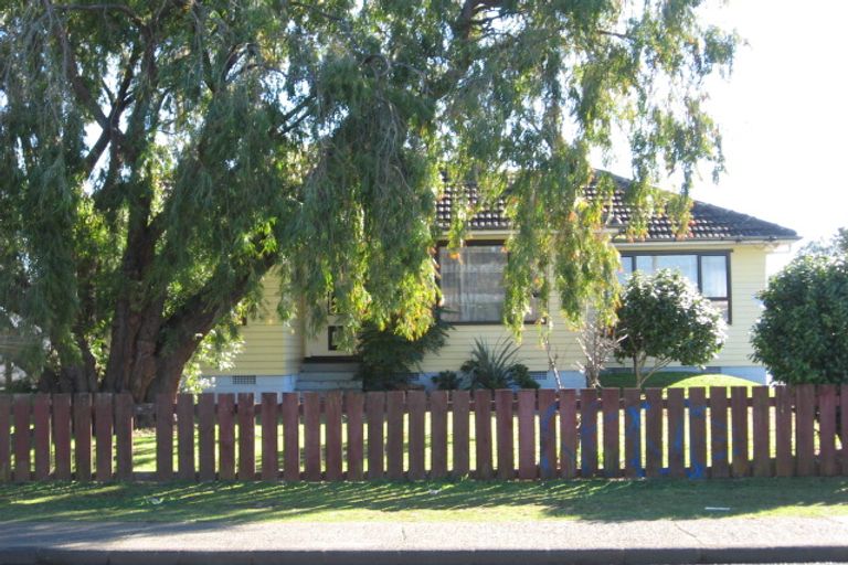 Photo of property in 22 Sheehan Avenue, Papakura, 2110