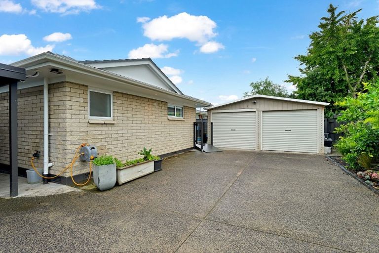 Photo of property in 93 Kiwi Esplanade, Mangere Bridge, Auckland, 2022