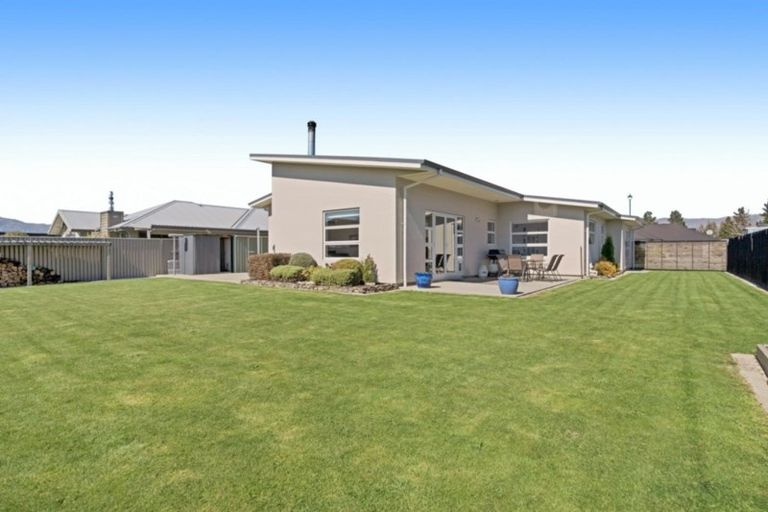 Photo of property in 58 Frye Crescent, Albert Town, Wanaka, 9305