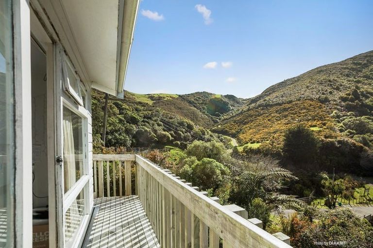 Photo of property in 169 Parkvale Road, Karori, Wellington, 6012