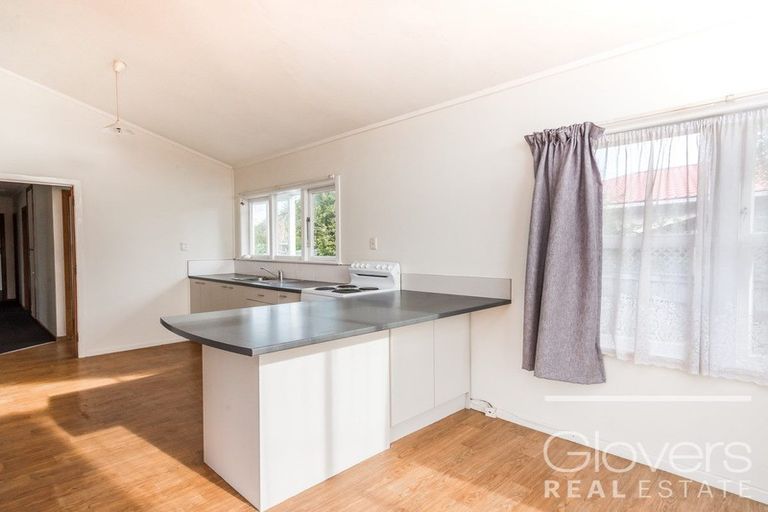 Photo of property in 97 Mcleod Road, Te Atatu South, Auckland, 0610
