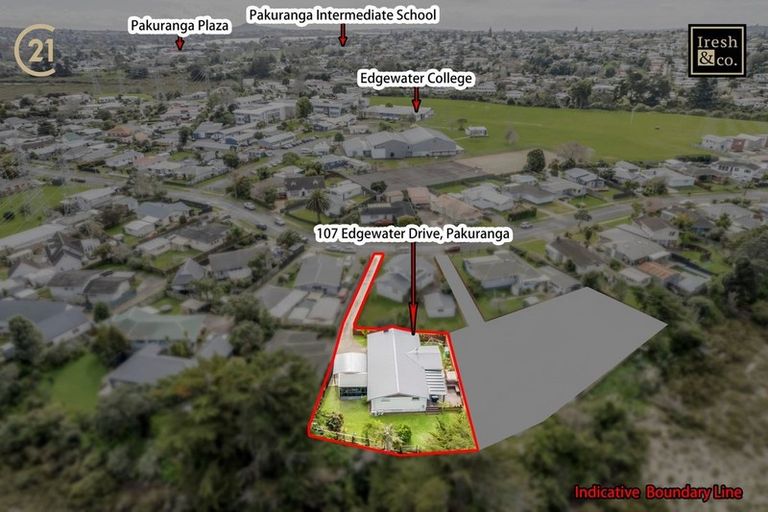 Photo of property in 107 Edgewater Drive, Pakuranga, Auckland, 2010
