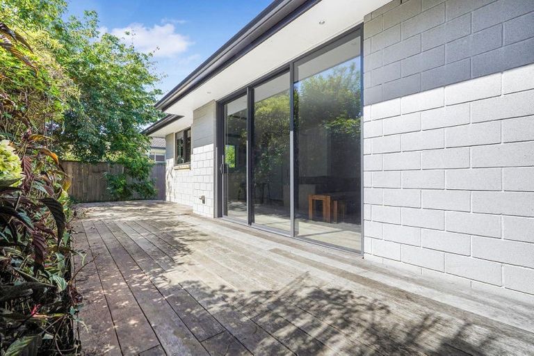 Photo of property in 3 Upper Kingsley Street, Leamington, Cambridge, 3432