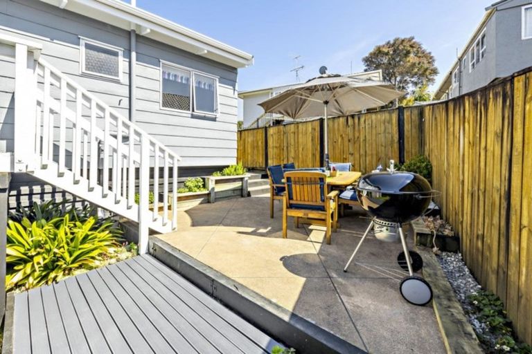 Photo of property in 8a Commissariat Road, Mount Wellington, Auckland, 1060