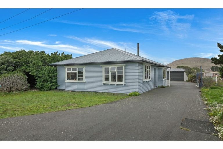 Photo of property in 141 Poranui Beach Road, Little River, 7591