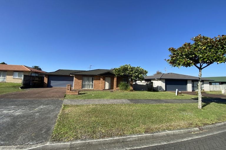 Photo of property in 8 Farmdale Court, Flat Bush, Auckland, 2019